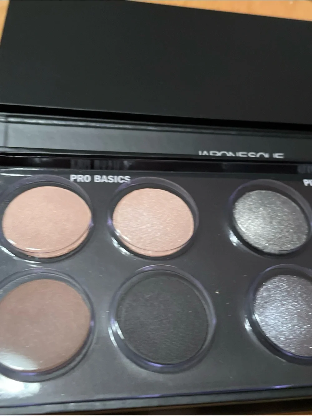 Japonesque Pixelated Color Eye Shadow Palette